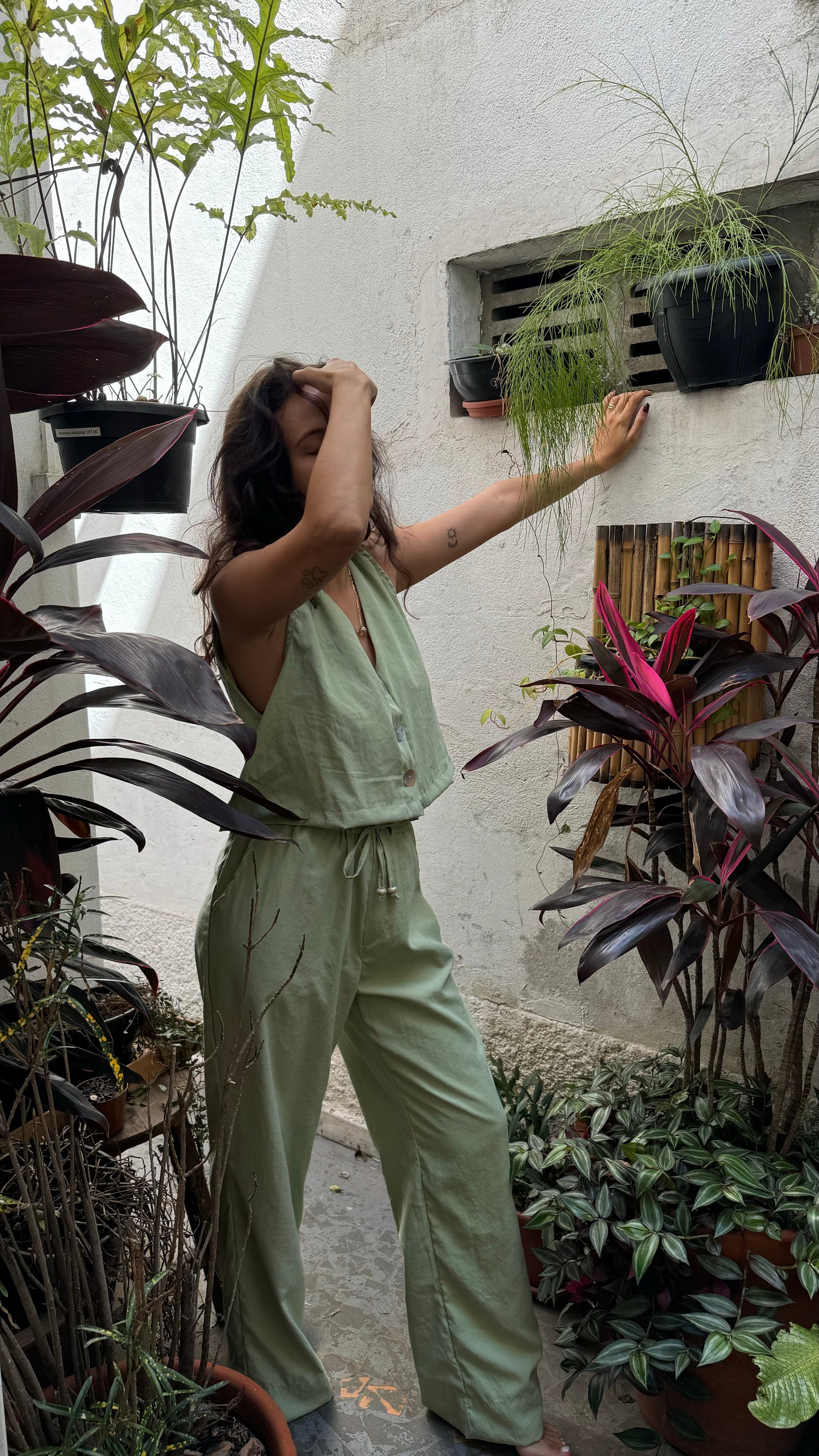 Calça Cintura Alta com elástico na cintura