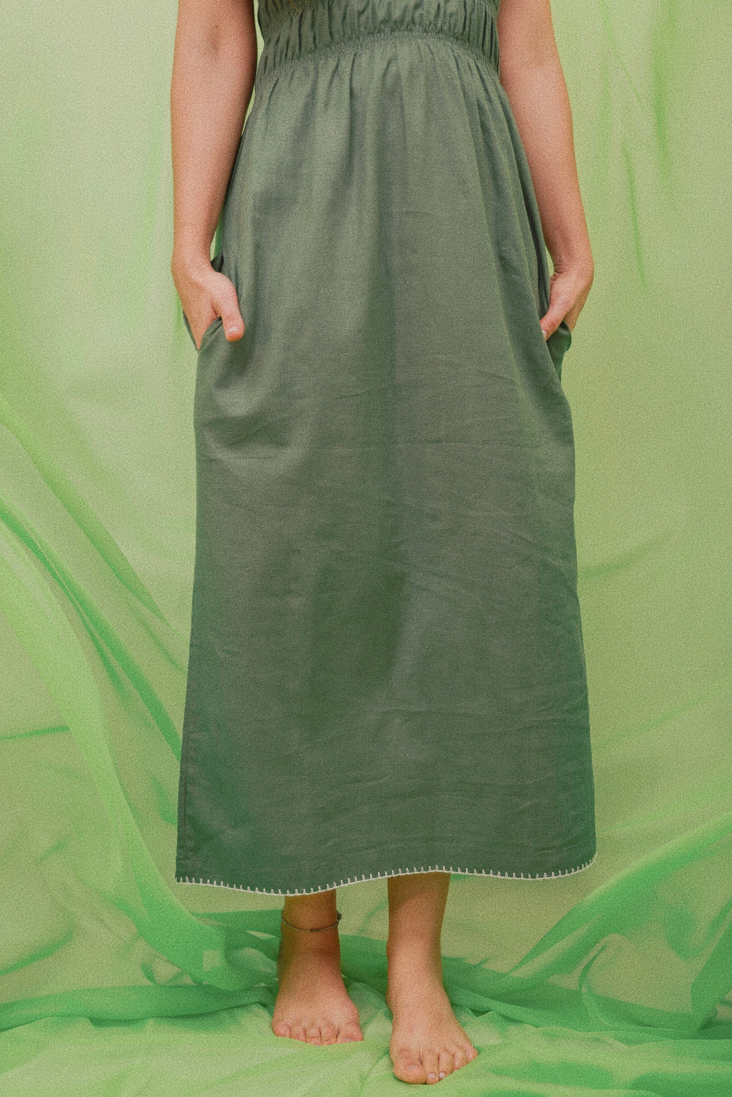 Vestido de Linho com Crochê Verde Musgo